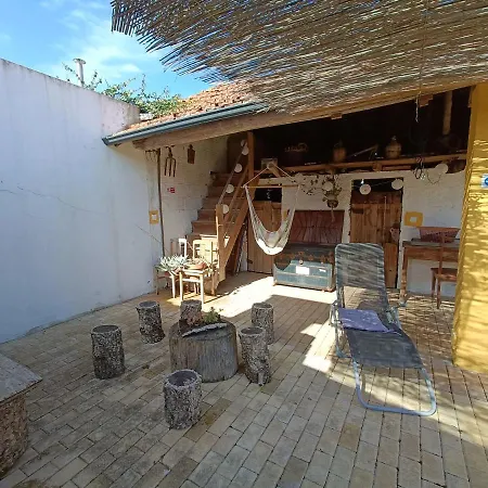 Casa Da Avo Do Puto Feriehus *